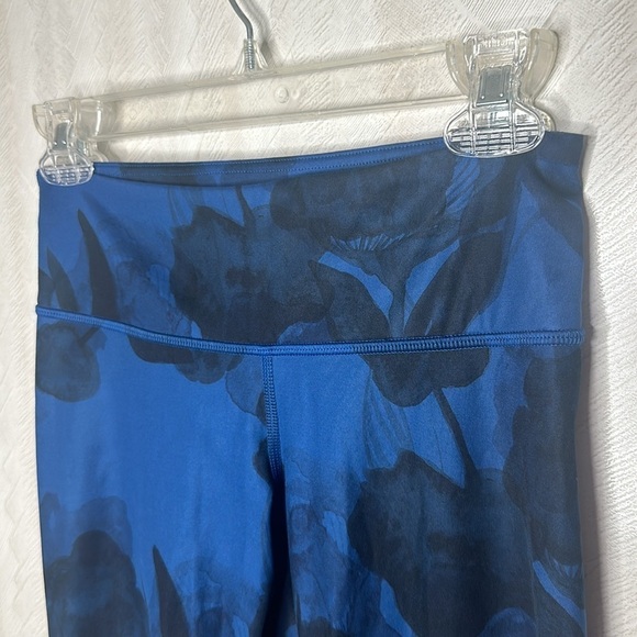 🆕 LULULEMON Wunder Under Crop II Legging Jumbo Inky Floral Black Inkwell Size 4 - Picture 7 of 12